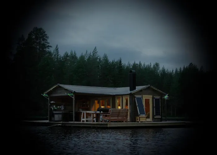 Rustika Strandstugor Utanfoer Raettvik